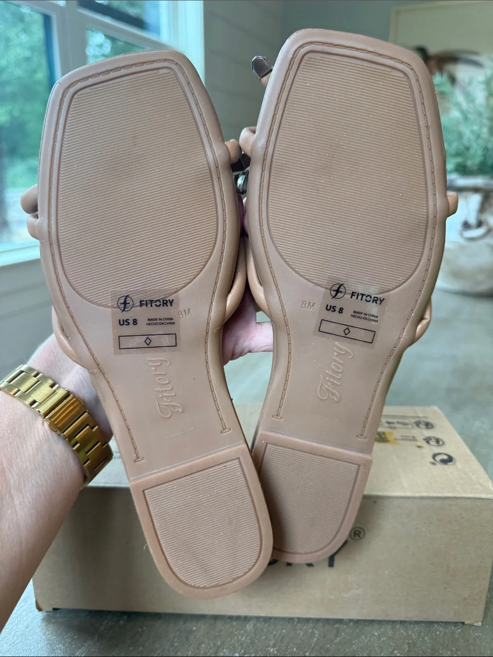 Fitory Camel Knot-Detail Thong Sandals